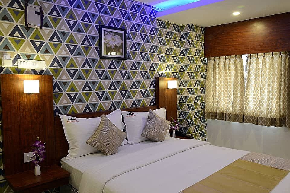 undefined Decastle Inn 10